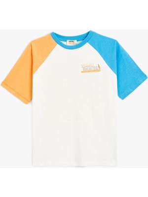 Koton Tişört Kısa Kollu Bisiklet Yaka Baskılı Detaylı Renk Bloklu Pamuklu