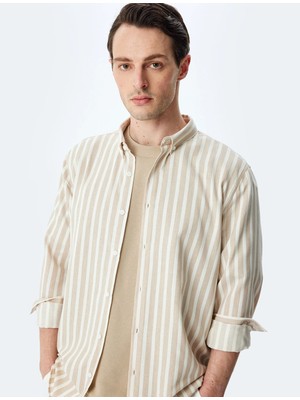 Koton Çizgili Uzun Kollu Düğmeli Yaka Slim Fit Gömlek