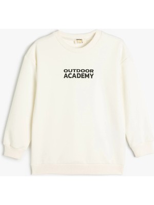 Koton Erkek Çocuk Uzun Kollu Beyaz Sweatshirt Truvakar Kol Düz Desenli Orta Kalınlık