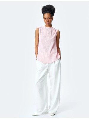 Koton Drape Detaylı Yuvarlak Yaka Kolsuz Bluz