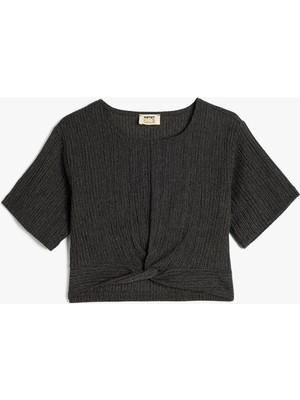 Koton Bluz Kısa Kollu Yuvarlak Yaka Önden Bağlamalı