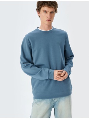 Koton Bisiklet Yaka Basic Pamuk Karışımlı Minimal Baskılı Sweatshirt