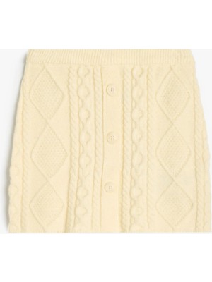 Koton Basic Panço Dokulu Düğme Kapamalı Örgü Detaylı