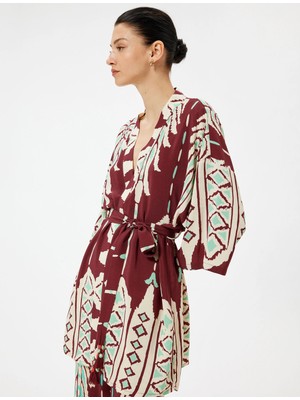 Koton x Melis Ağazat - Viskon Uzun Kimono Geniş Kollu Kuşak Detaylı Floral Etnik Desenli