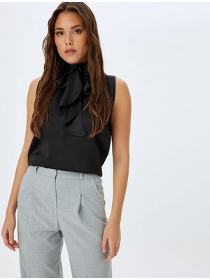 Koton Bağlamalı Şal Yaka Kolsuz Saten Bluz