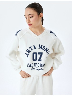 Koton Kolej Baskılı Uzun Kollu Oversize V Yaka Sweatshirt