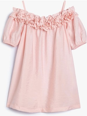 Koton Elbisesi Düşük Omuz Askılı Kısa Kollu Çiçek Aplikeli