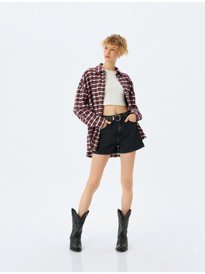 Koton Mini Düğmeli Cepli Rahat Kesim Denim Şort