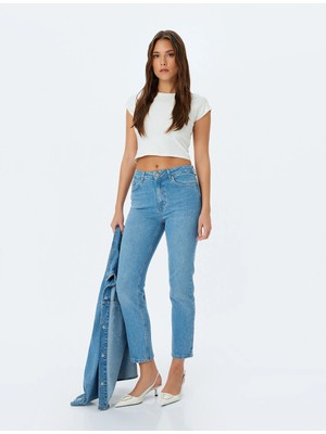 Koton Normal Bel Slim Fit Düz Paça Cepli Düğmeli Kot Pantolon - Slim Straight Fit Jean