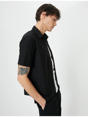 Koton 4Sam60003Hk 999 Siyah Erkek Dokuma Kısa Kollu Gömlek