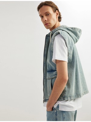 Koton Kapüşonlu Fermuarlı Kapaklı Cepli Oversize Pamuklu Kolsuz Denim Yelek