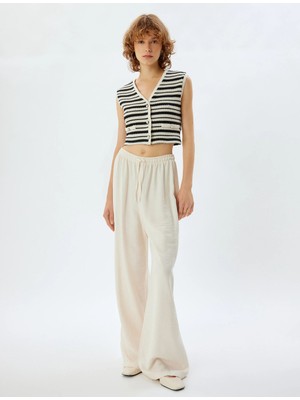 Koton Crop Triko Hırka Kolsuz V Yaka Renk Bloklu Inci Düğmeli Cep Detaylı Slim Fit