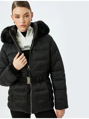 Koton Cepli Kemerli Yakası Suni Kürk Detaylı Su Itici Kapüşonlu Şişme Mont