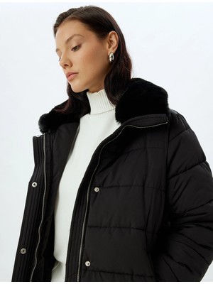 Koton Yakası Suni Kürklü Şişme Mont Su Itici Kalça Boy Cepli Fermuarlı