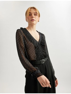 Koton Puantiyeli Yarı Transparan Fırfır Detaylı Uzun Kollu Düğmeli V Yaka Şifon Gömlek