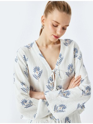 Koton Bağlama Detaylı V Yaka Uzun Kollu Etnik Bluz