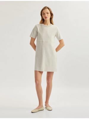 Koton Regular Fit Bisiklet Yaka Kısa Kollu Mini Elbise