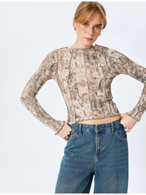 Koton Yılan Derisi Baskılı Uzun Kollu Bisiklet Yaka Tişört