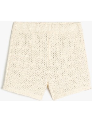 Koton Düz Örgü Desenli Ajurlumini Şort