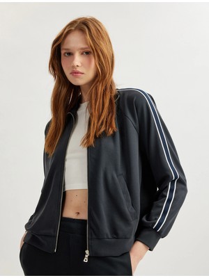 Koton Modal Karışımlı Çizgili Cepli Dik Yaka Tam Fermuarlı Sweatshirt
