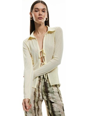 Koton Slim Fit Önden Bağlamalı Fiyonk Detaylı Uzun Kollu Gömlek