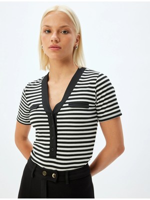 Koton V Yaka Tişört Düğmeli Kısa Kollu Renk Kontrastlı Slim Fit