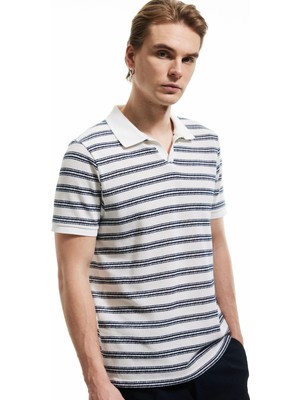 Koton Çizgili Kısa Kollu Regular Fit V Yaka Polo Tişört