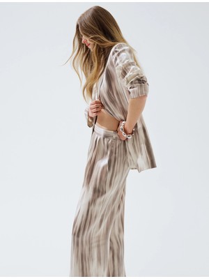 Koton Renk Geçişli Desenli Cepli Uzun Kollu Saten Blazer Ceket