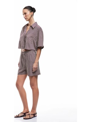 Koton Viskon Kumaş Regular Fit Beli Bağcıklı Cepli Mini Şort