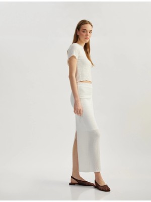 Koton Yüksek Bel Slim Fit Yırtmaç Detaylı Astarlı Midi Kalem Etek