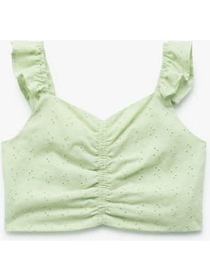 Koton Pamuklu V Yaka Büzgü Detaylı Brodeli Fırfırlı Kolsuz Crop Bluz