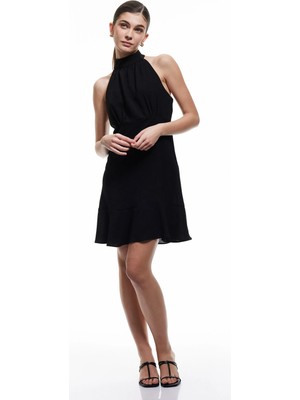 Koton Aerobin Kumaş Kolsuz Halter Yaka Mini Elbise