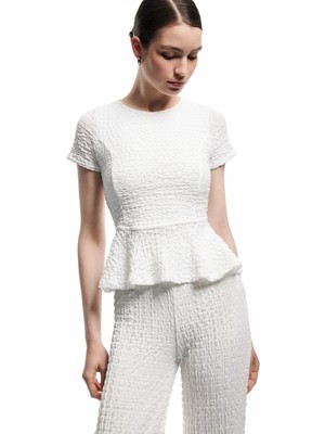 Koton Bürümcük Kumaş Dokulu Kısa Kollu Bisiklet Yaka Peplum Bluz