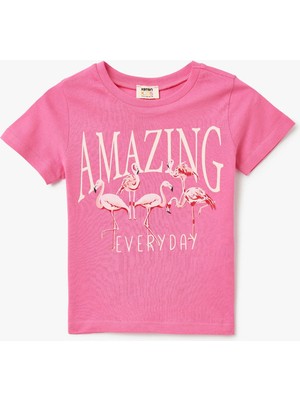 Koton Kız Çocuk Flamingo Baskılı Pamuklu Kısa Kollu Tişört Yaz Sezonu İçin Rahat Tasarım