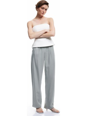 Koton Viskon Kumaş Regular Fit Cepli Pile Detaylı Kemerli Culotte Pantolon