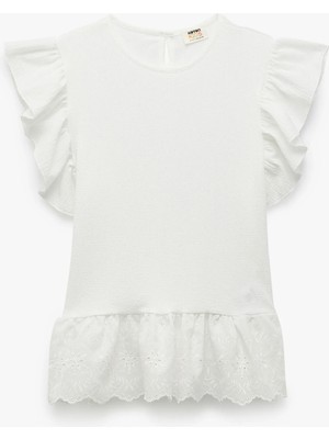 Koton Brodeli Fırfır Detaylı Kelebek Kol Bisiklet Yaka Bluz