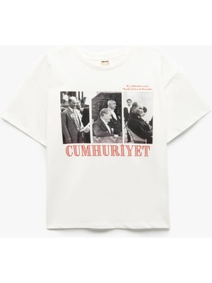 Koton Atatürk Baskılı Kısa Kollu Bisiklet Yaka Pamuklu Tişört
