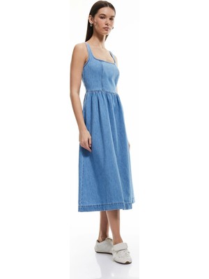 Koton Pamuklu Kalın Askılı Fermuarlı Kare Yaka Denim Midi Elbise