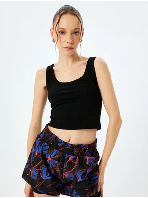 Koton U Yaka Slim Fit Kolsuz Crop Üst