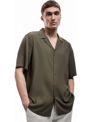 Koton Kısa Kollu Devrik Yaka Düğmeli Viskon Gömlek