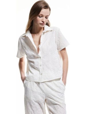 Koton Pamuklu Düğmeli Kısa Kollu Floral Işlemeli Brodeli Gömlek