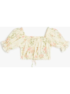 Koton Gipe Detaylı Kare Yaka Balon Kollu Pamuklu Çiçekli Crop Bluz