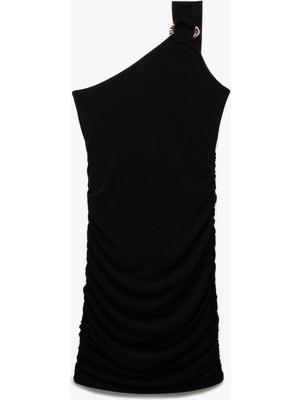 Koton Astarlı Aksesuar Detaylı Slim Fit Drapeli Mini Tek Omuz Elbise