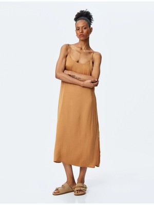 Koton Düz Kesim Ince Askılı Uzun Elbise