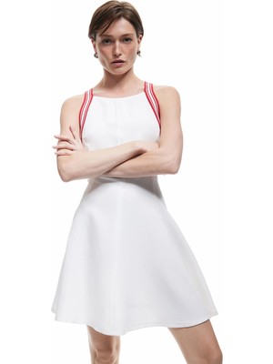 Koton Viskon Keten Karışımlı Arkası Çapraz Askılı Şerit Detaylı Mini Elbise