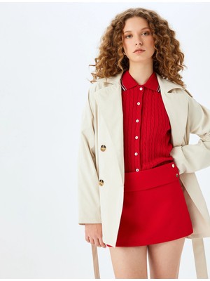 Koton Kruvaze Yaka Düğmeli Kemerli Cep Detaylı Kısa Trençkot