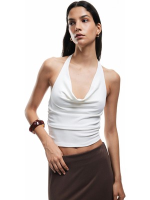 Koton Degaje Yaka Kolsuz Slim Fit Drapeli Scuba Crop Bluz