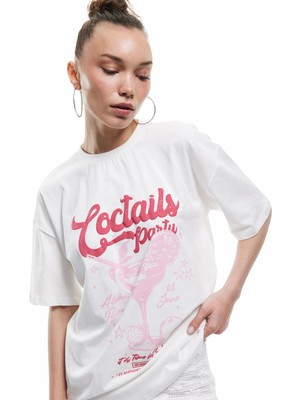 Koton Kısa Kollu Bisiklet Yaka Pamuklu Oversize Baskılı Tişört