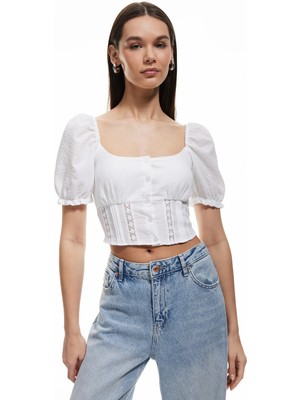 Koton Gipeli Poplin Balon Kol Dantel Detaylı Crop Bluz
