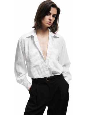 Koton Regular Fit Modal Kumaş Çift Cep Detaylı Klasik Yaka Uzun Kollu Çizgili Gömlek